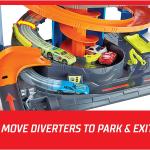 Hot Wheels, City Mega Garage, Twist Playset con Ascensore a Spirale e Oltre 60 Posti Auto, Include 1 Macchinina, GTT95