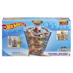 Hot Wheels, City Mega Garage, Twist Playset con Ascensore a Spirale e Oltre 60 Posti Auto, Include 1 Macchinina, GTT95