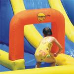 Le grand parc aquatique gonflable, Happy Hop.