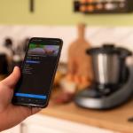 Robot da cucina multifunzione Mambo Touch 1600 W, 37 funzioni, touch TFT, ricettario integrato, 3.3 litri, APP, bilancia e caraffa in acciaio inox