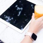 Smartwatch quadrato, curved glass, con cardiofrequenzimetro e monitoraggio della pressione
